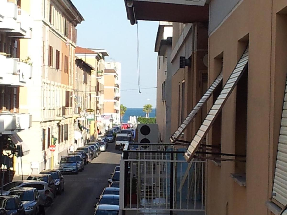 B&B Dimora Di Traiano Terracine Extérieur photo